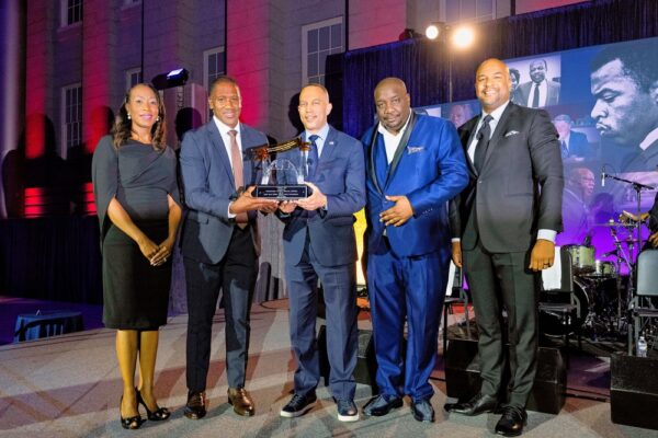 4. ZTC_5425a - Jeffries Award